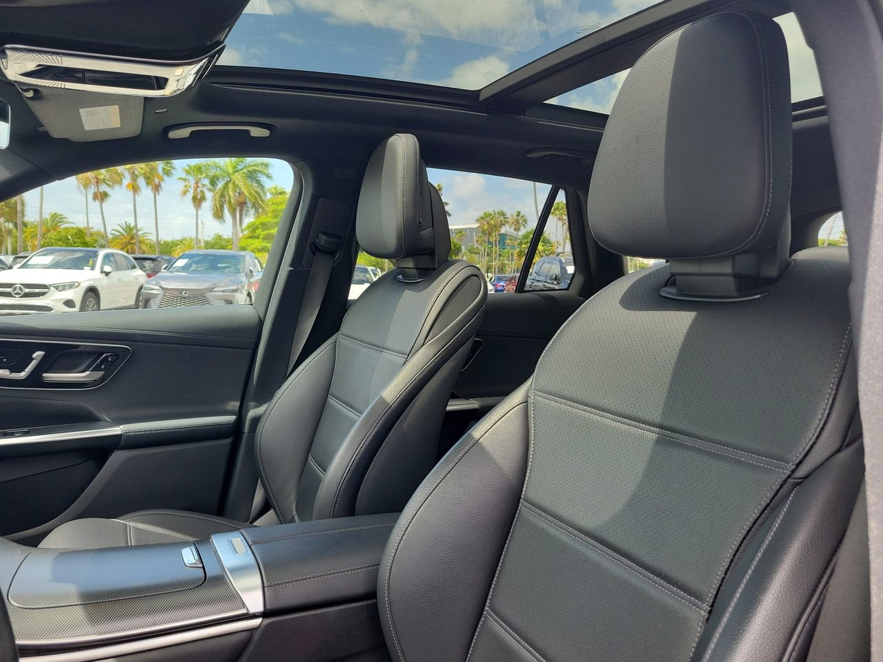 Certified 2024 Mercedes-Benz GLC 300 image 21