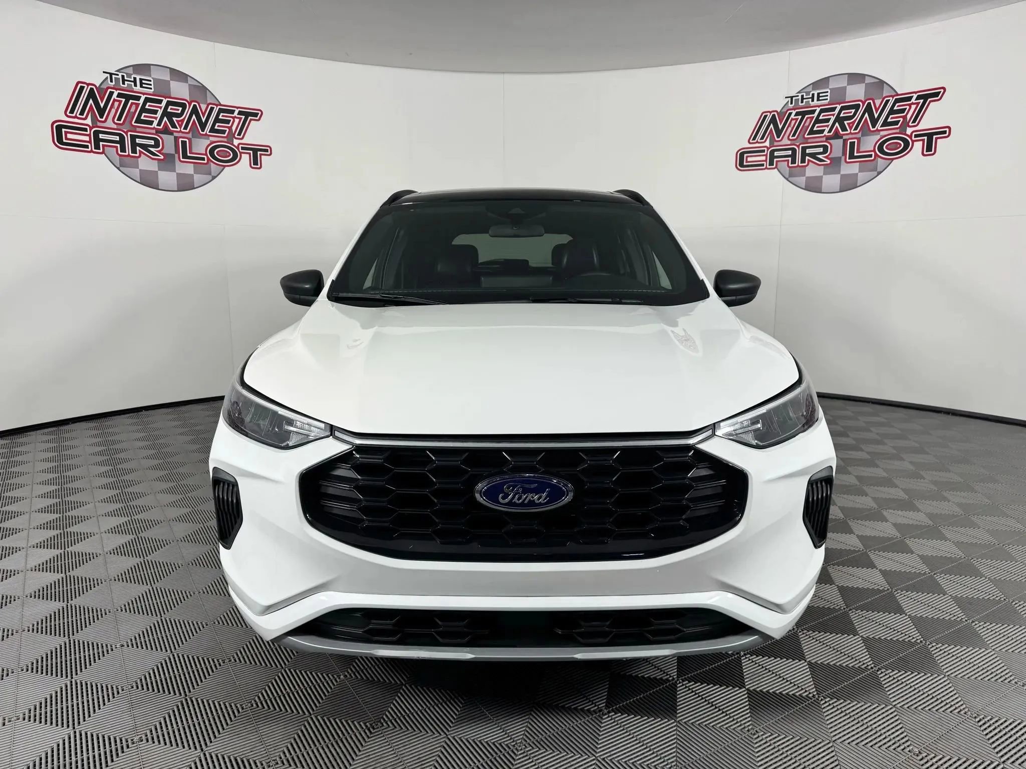 Used 2023 Ford Escape ST-Line w/ Tech Pack #1 image 2