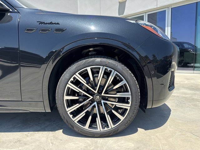 New 2025 Maserati Grecale Modena image 9