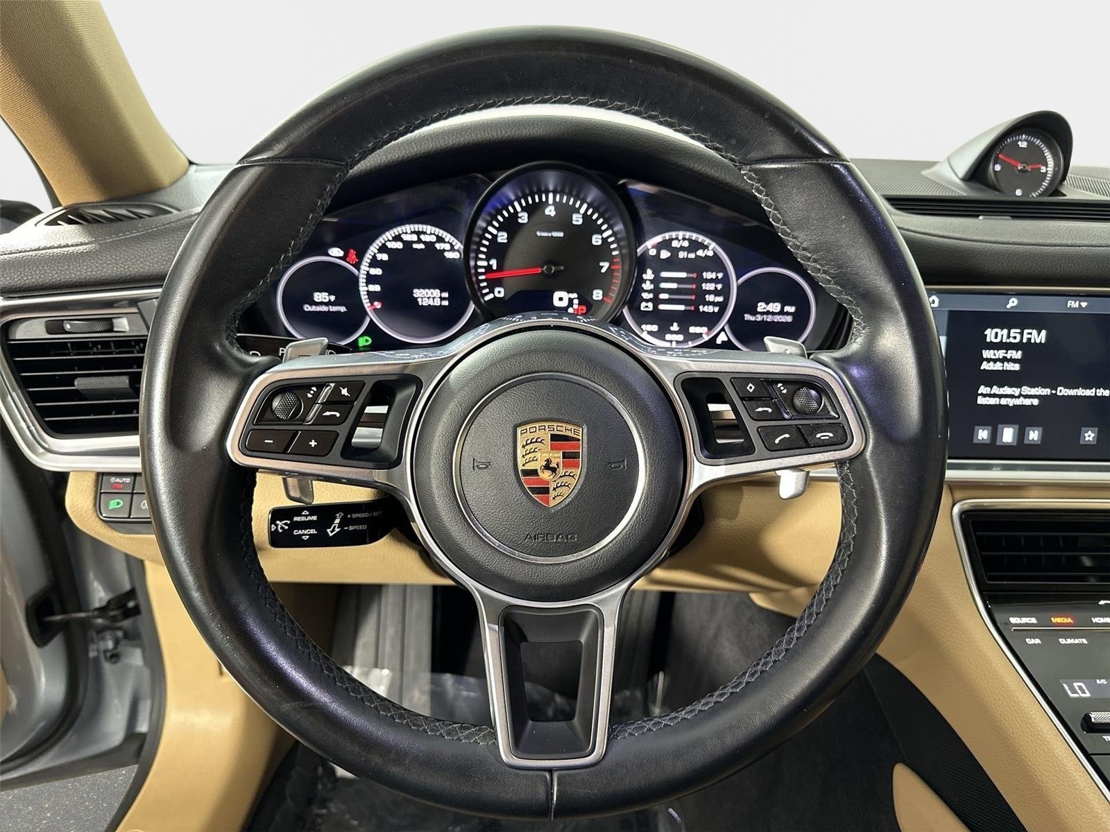 Used 2018 Porsche Panamera 4 image 14