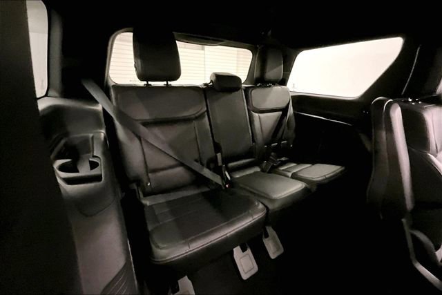 Used 2025 Ford Expedition Platinum w/ Stealth Performance Package image 33