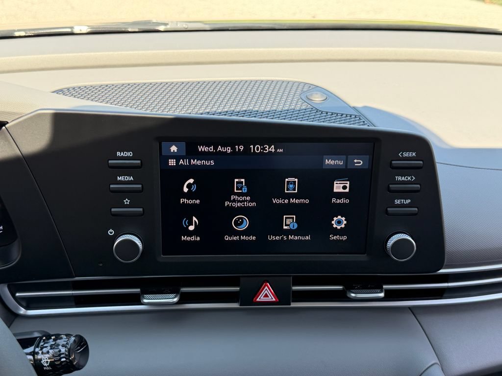 New 2026 Hyundai Elantra SE FWD image 19