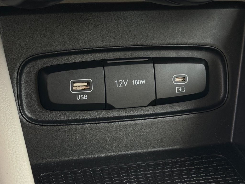 Used 2023 Hyundai Venue SEL w/ Cargo Package FWD image 23