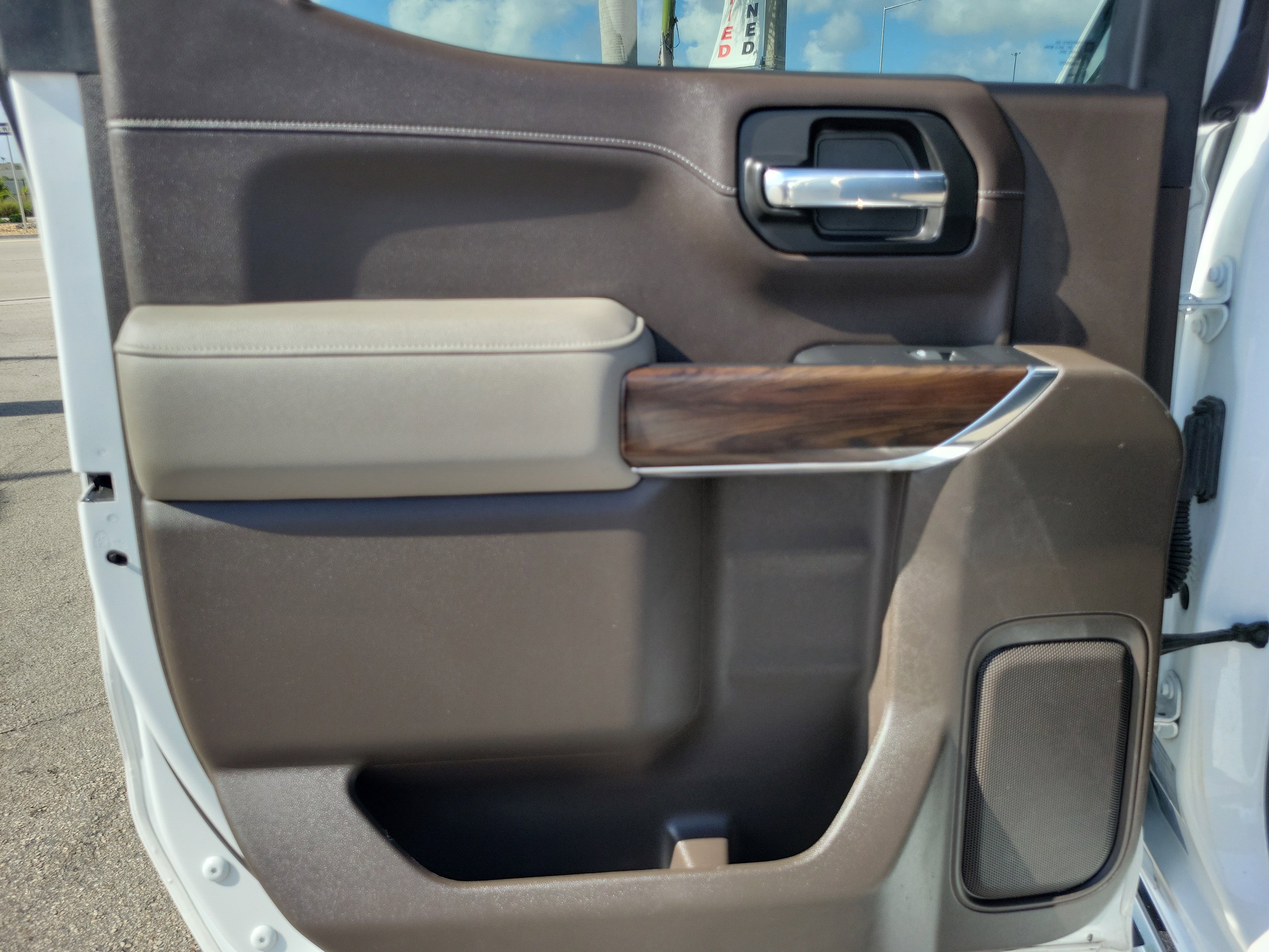 Used 2021 GMC Sierra 1500 SLT w/ SLT Premium Package image 20