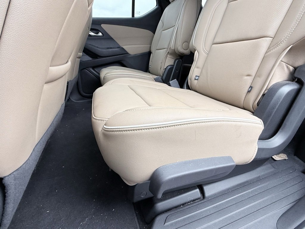 Used 2023 Chevrolet Traverse Premier image 28