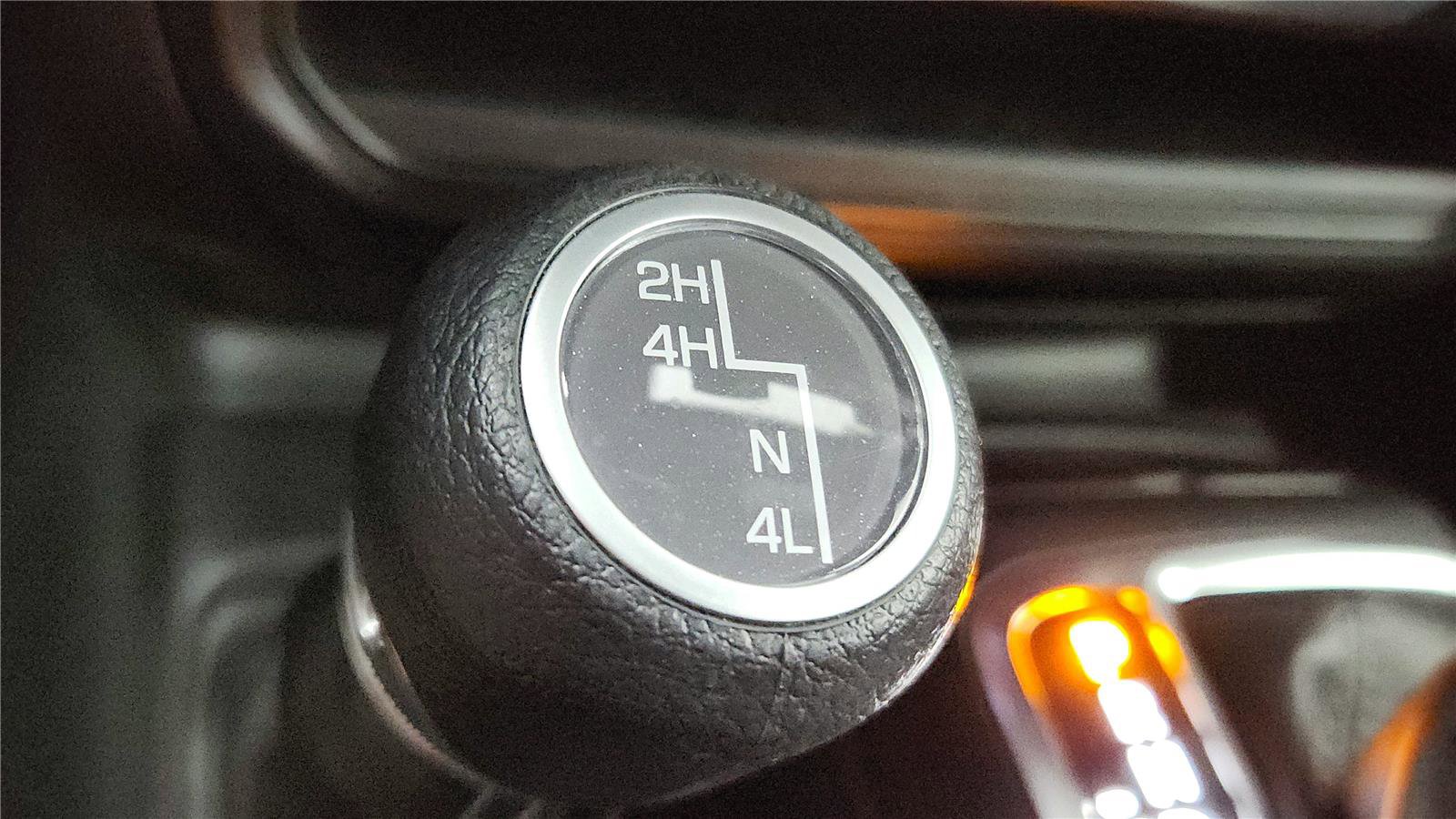 Used 2024 Jeep Wrangler Sport S image 32