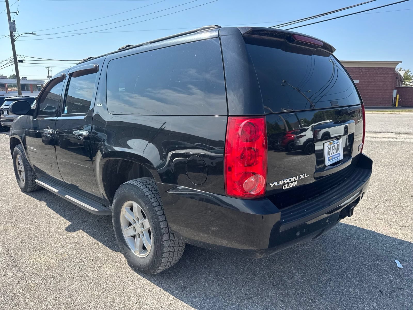 Used 2013 GMC Yukon XL SLT AWD/4WD image 3