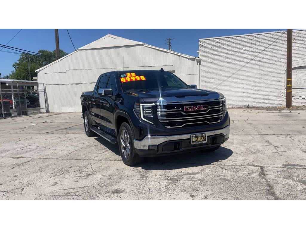 Used 2023 GMC Sierra 1500 SLT w/ SLT Premium Package AWD/4WD image 5