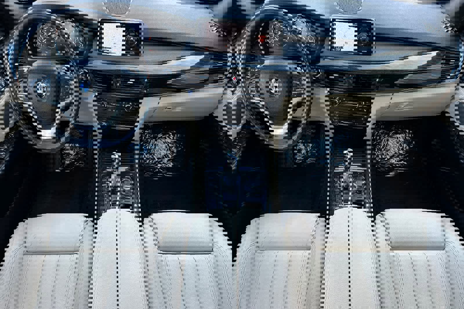 Used 2018 BMW X5 xDrive40e image 3