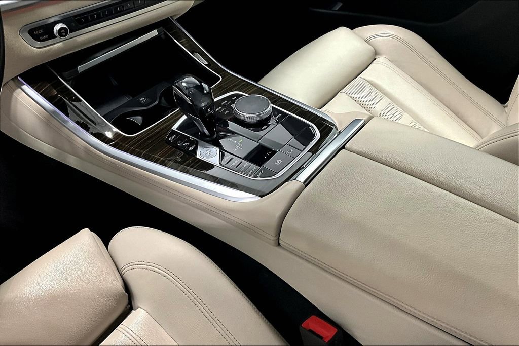 Used 2020 BMW X5 xDrive40i w/ Premium Package image 17