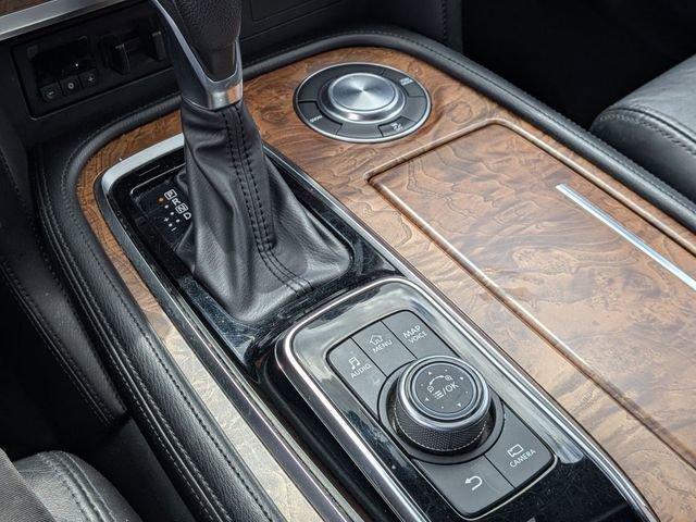 Used 2021 Nissan Armada SL w/ Captain's Chairs Package image 18