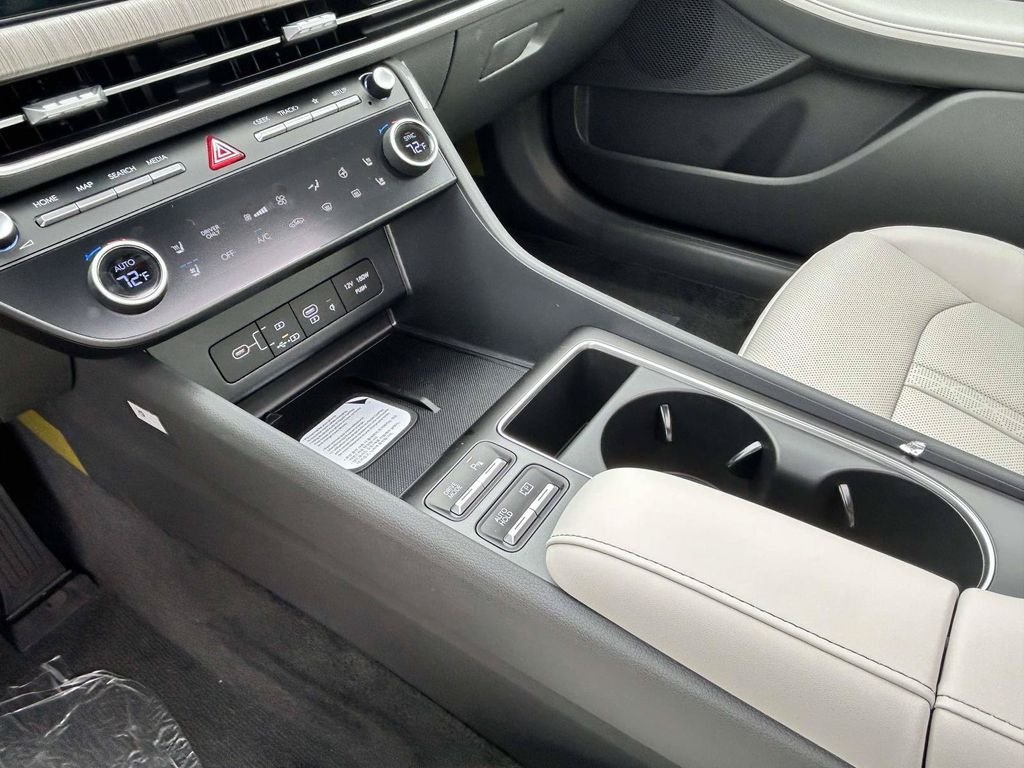 New 2026 Hyundai Sonata Limited FWD image 20