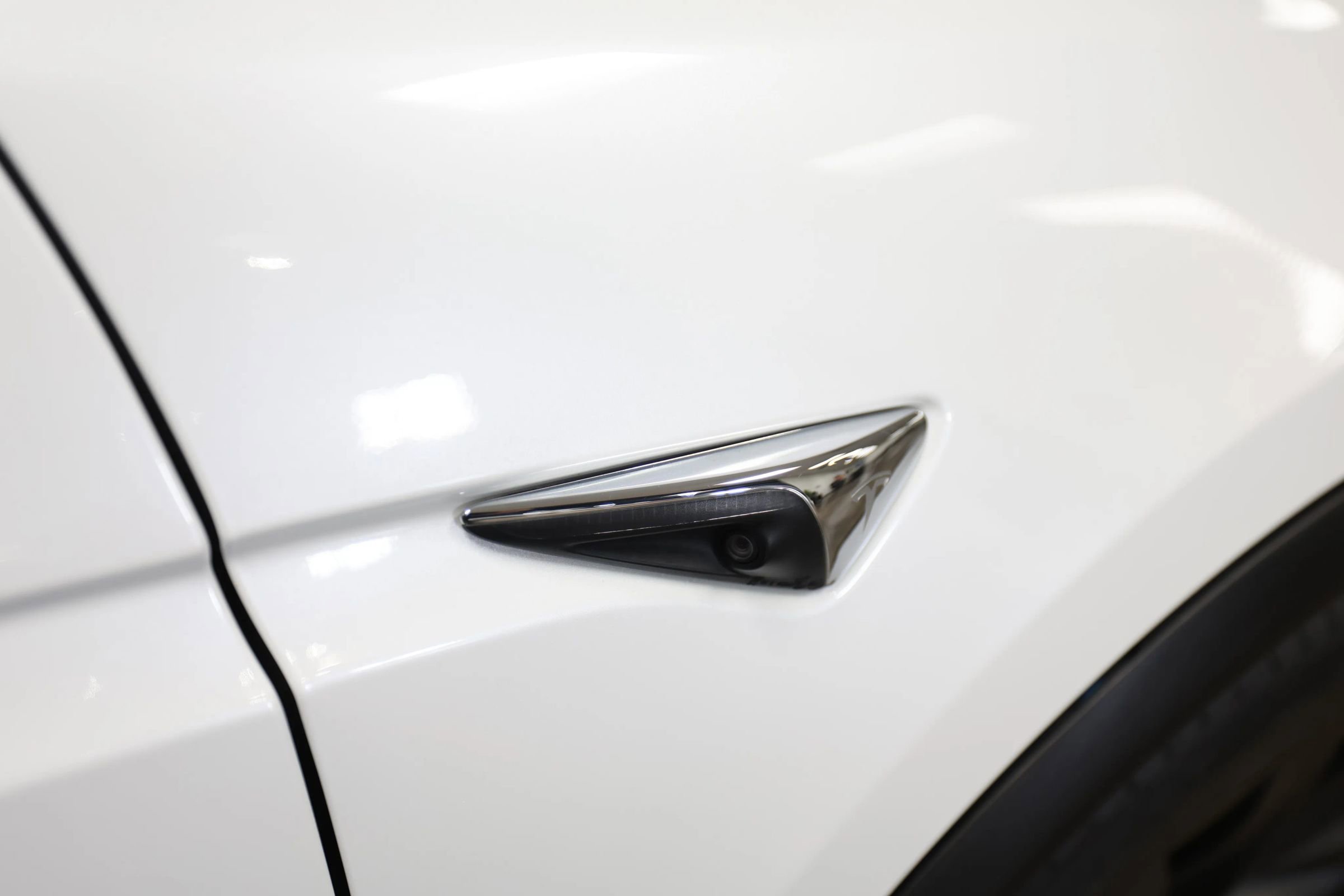 Used 2017 Tesla Model X 75D AWD/4WD image 13
