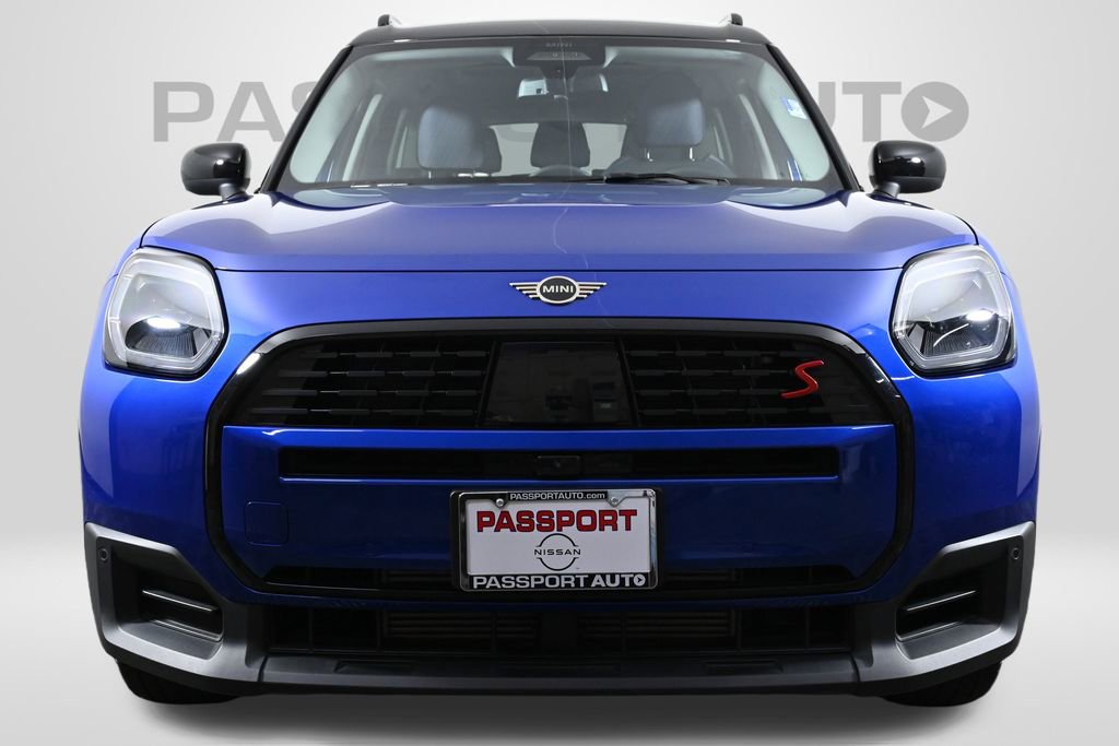 Used 2025 MINI Cooper Countryman S w/ Comfort Package Max image 2