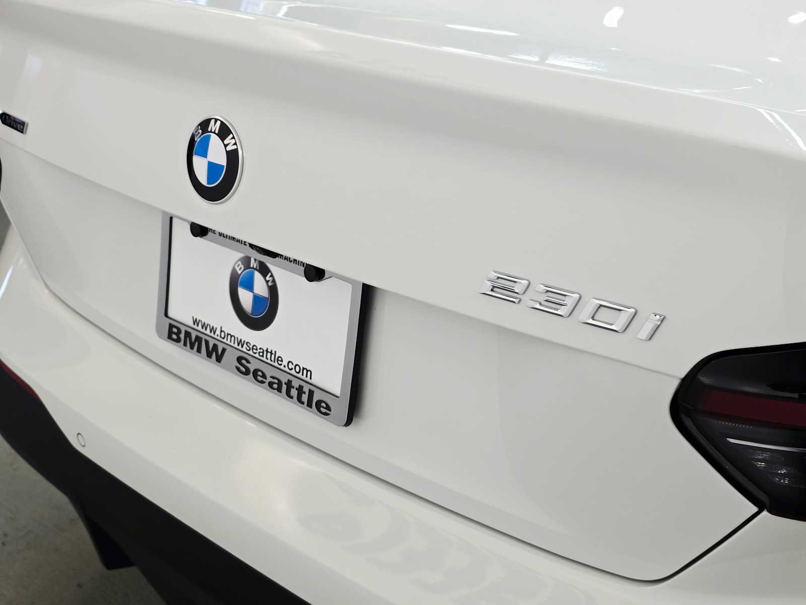 Used 2023 BMW 230i xDrive Coupe w/ Convenience Package AWD/4WD image 7