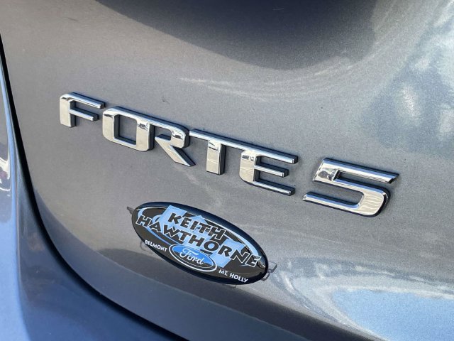 Used 2016 Kia Forte LX FWD image 9