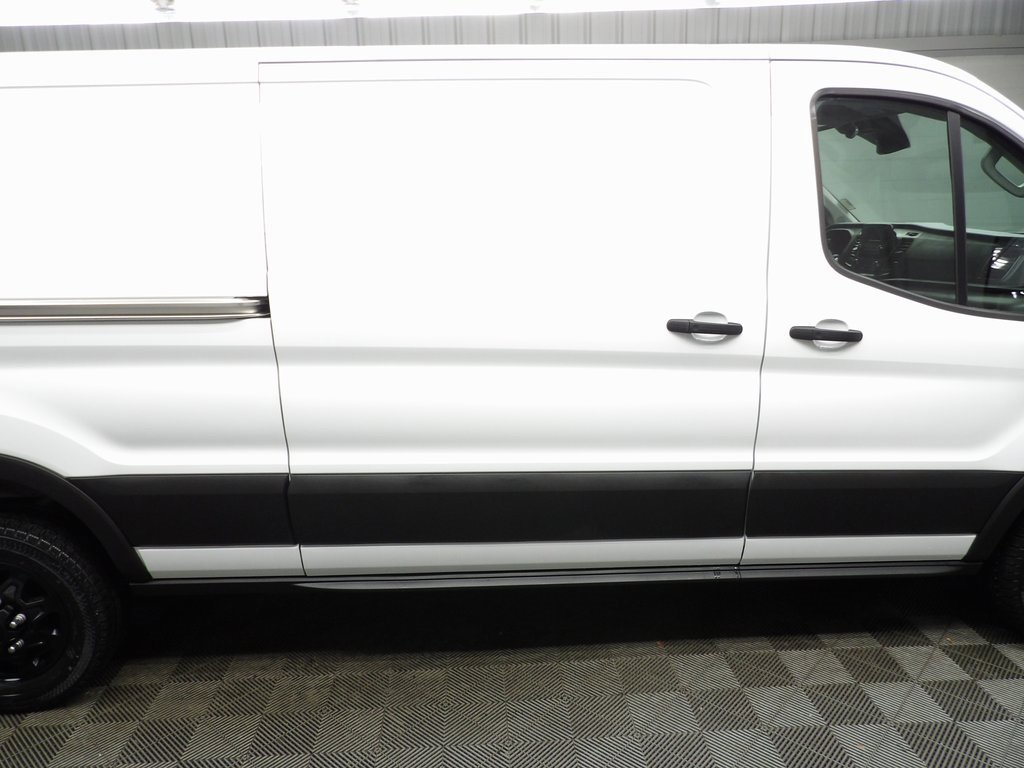 Used 2024 Ford Transit 250 Low Roof AWD image 29