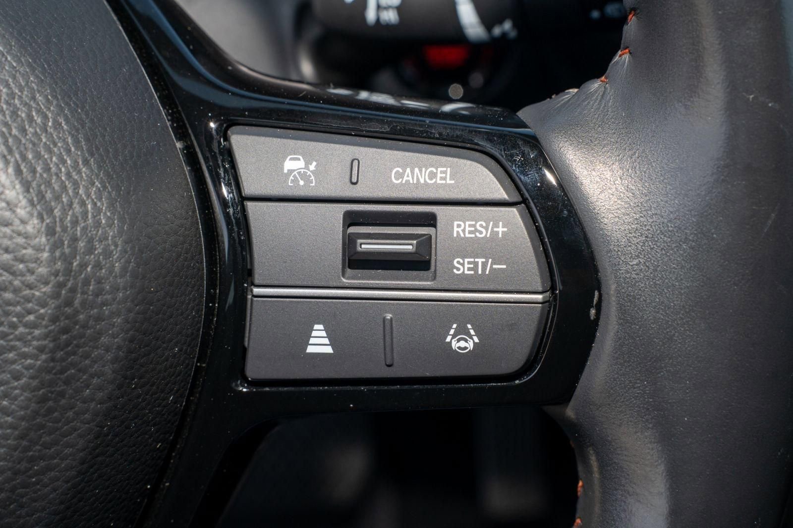 Certified 2024 Honda HR-V Sport image 32