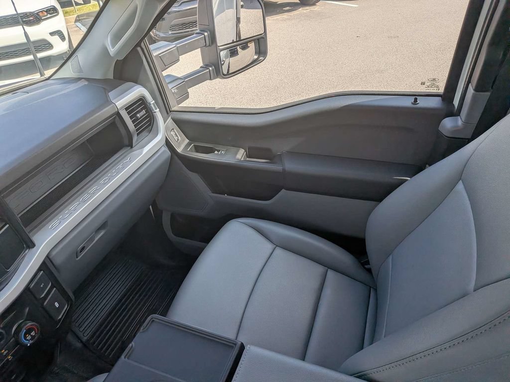Used 2026 Ford F250 XL AWD/4WD image 16