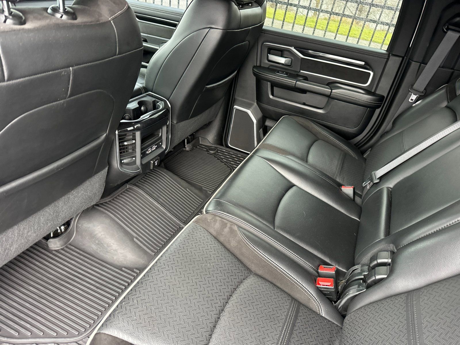 Used 2020 RAM 2500 Laramie image 11