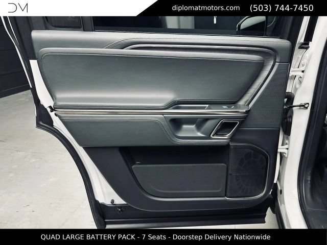 Used 2023 Rivian R1S Adventure AWD/4WD image 27