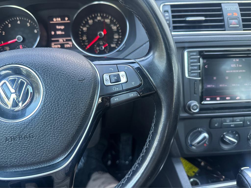 Used 2017 Volkswagen Jetta SE FWD image 27