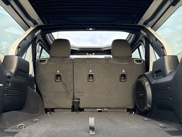 Used 2022 Jeep Wrangler Unlimited Sahara w/ LED Lighting Group image 8