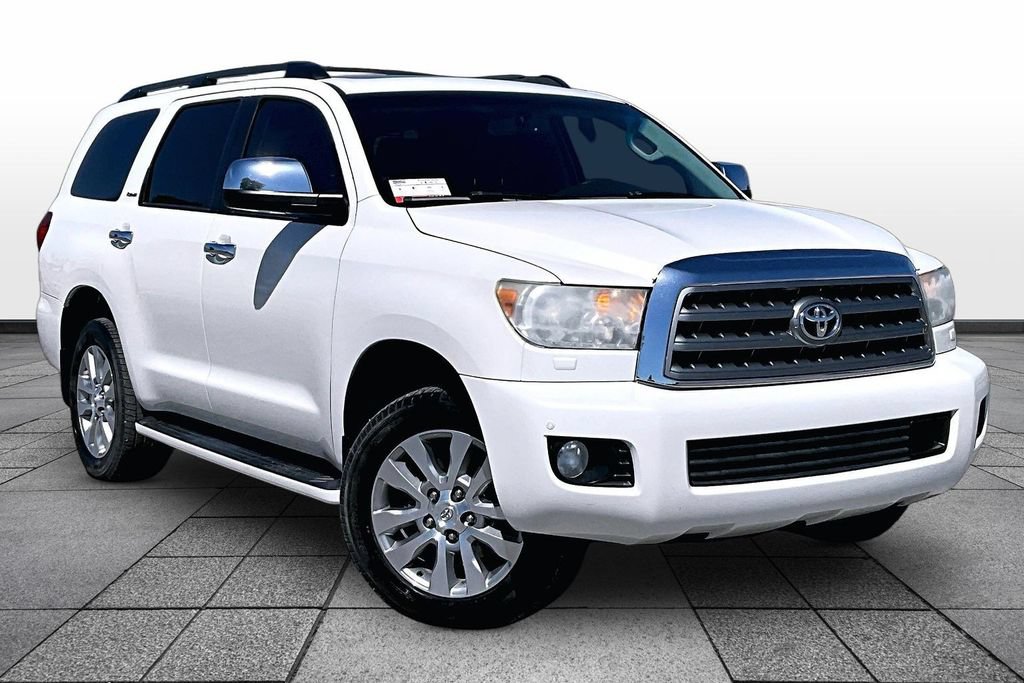 Used 2015 Toyota Sequoia Platinum AWD/4WD image 2