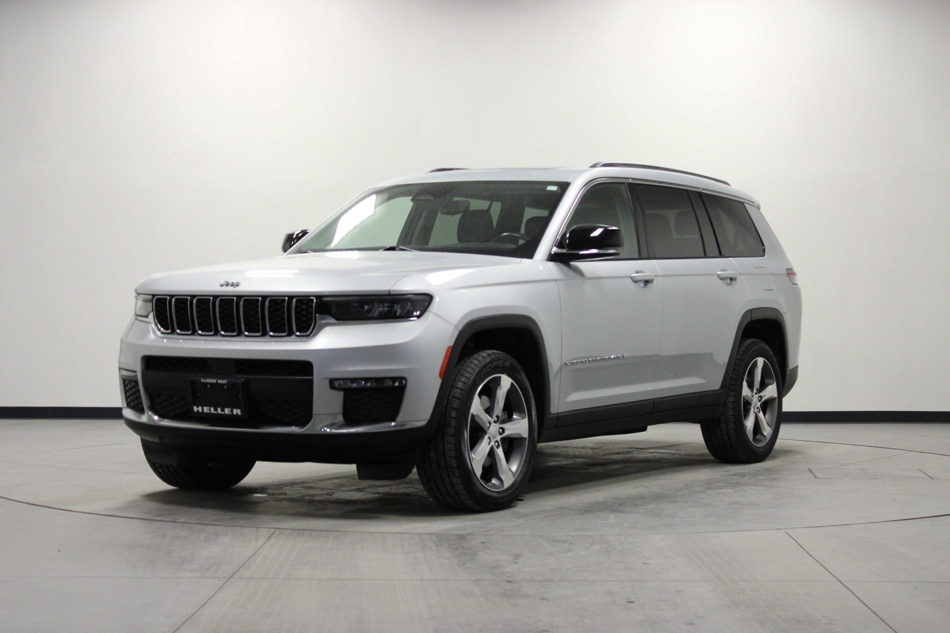 Used 2021 Jeep Grand Cherokee L Limited w/ Trailer Tow Group (B) image 8