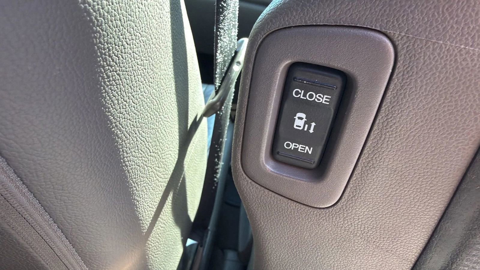 Used 2012 Honda Odyssey EX-L image 47
