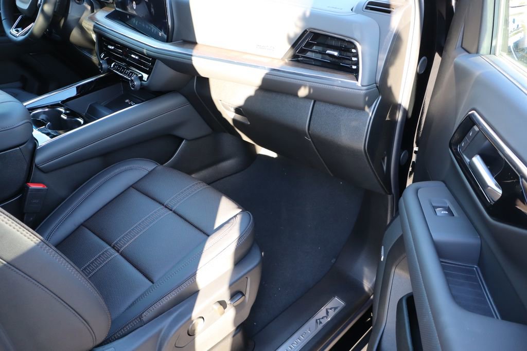 New 2026 Chevrolet Suburban High Country image 55