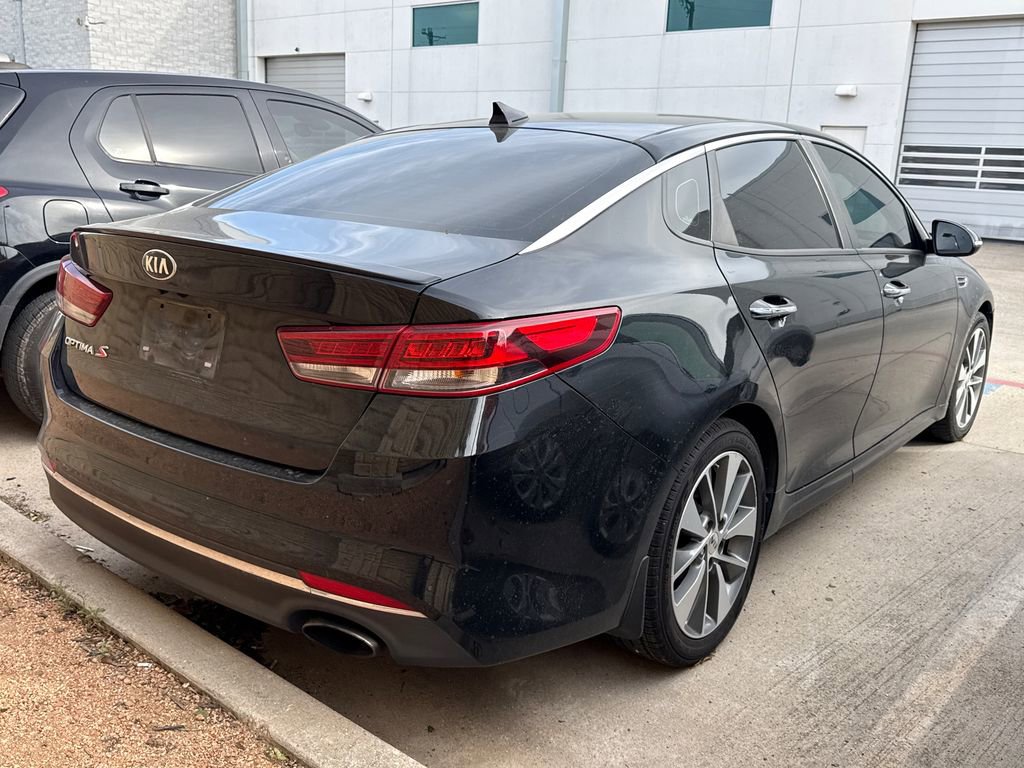 Used 2018 Kia Optima S w/ 18" Alloy Wheels Package image 5