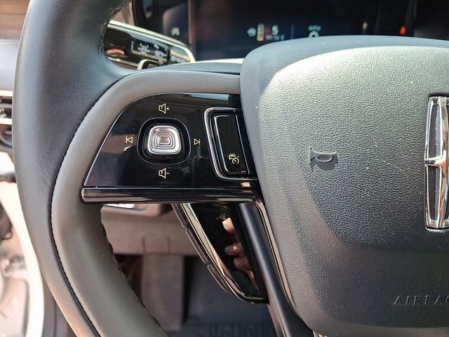 Certified 2025 Lincoln Corsair Reserve w/ Jet Appearance Package AWD/4WD image 21