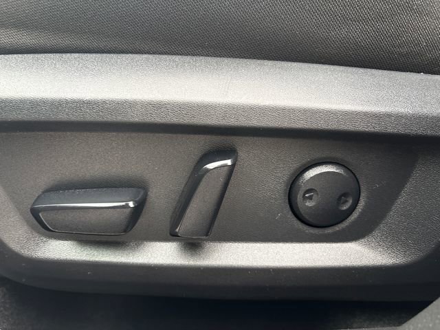 Used 2024 Nissan Rogue SV image 34