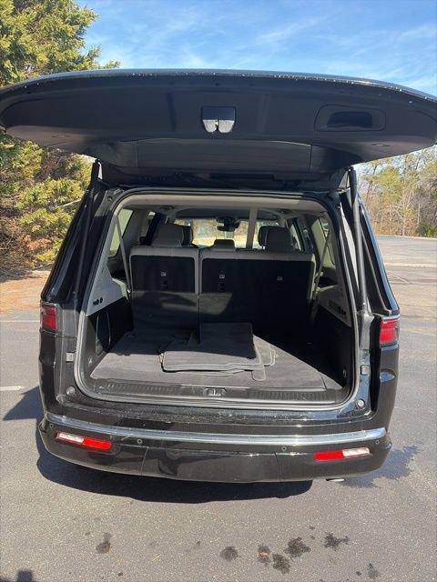 Used 2023 Jeep Wagoneer L 4WD image 28
