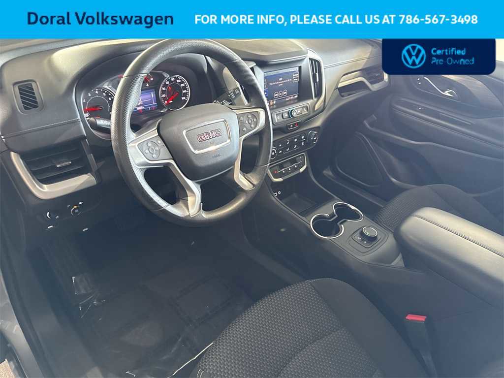Used 2023 GMC Terrain SLE image 13