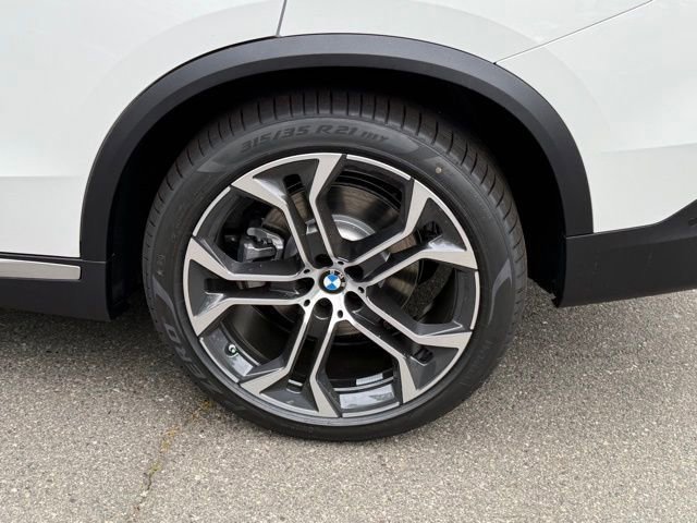 New 2026 BMW X5 sDrive40i w/ Premium Package image 14