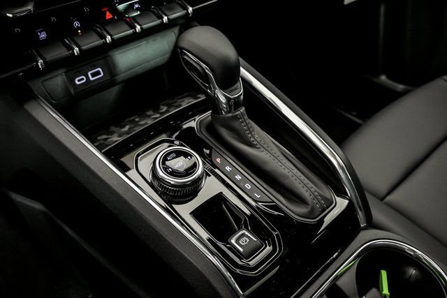 New 2026 GMC Canyon Elevation w/ Convenience Package image 18