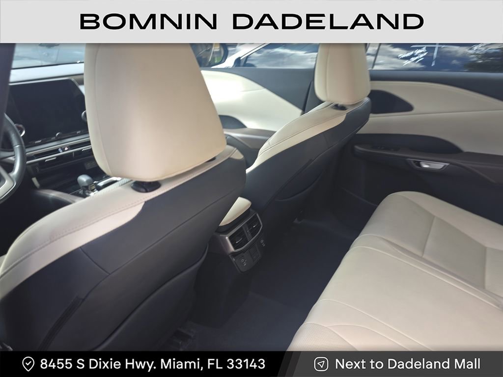 Used 2023 Lexus RX 350 FWD image 13