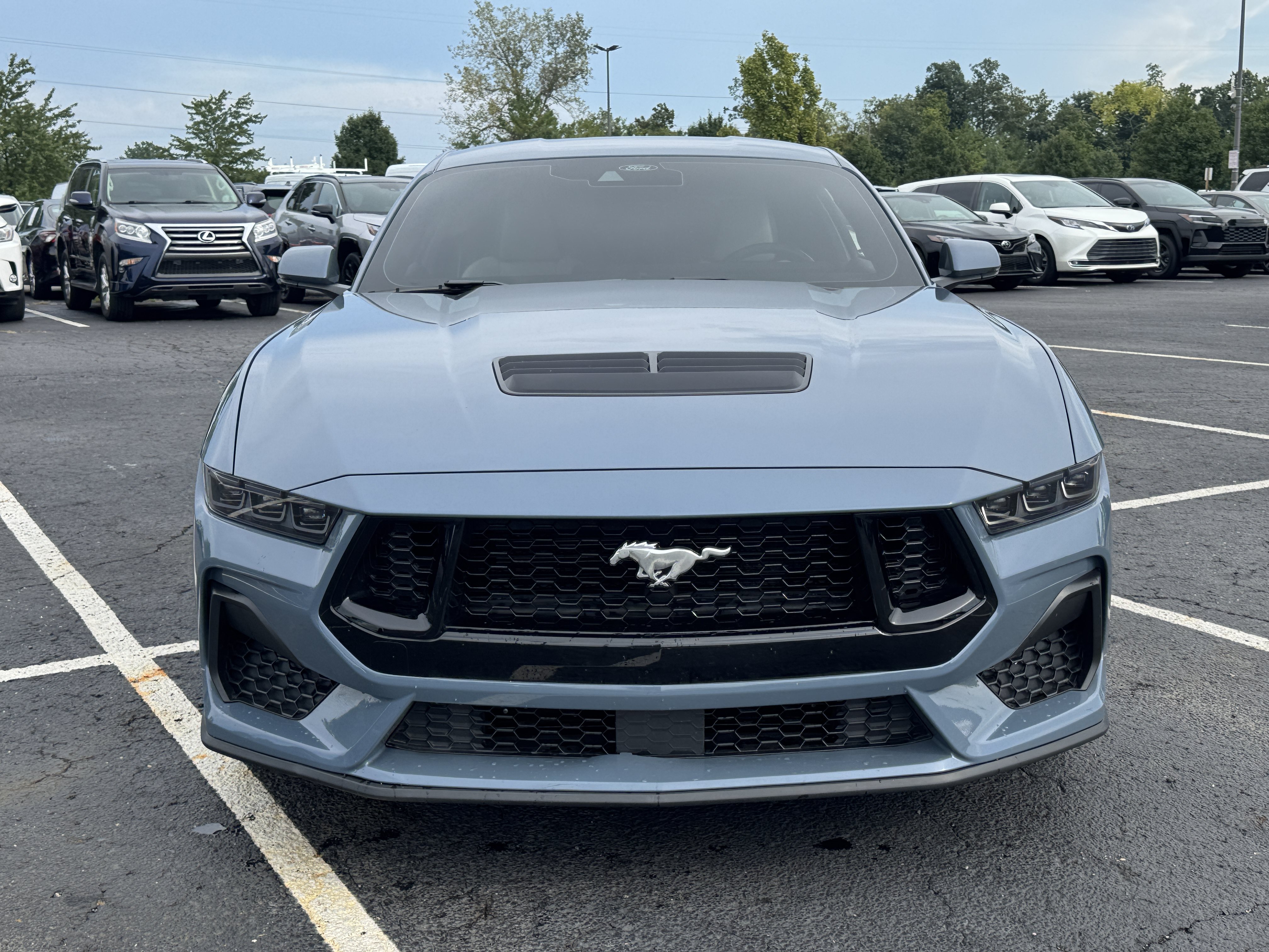 Used 2025 Ford Mustang GT Premium RWD image 3