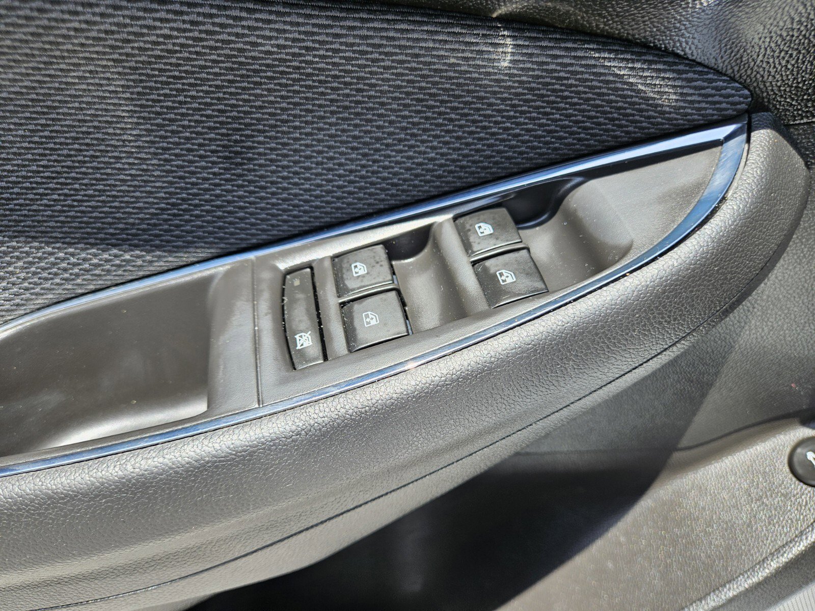 Used 2016 Chevrolet Cruze LS image 25