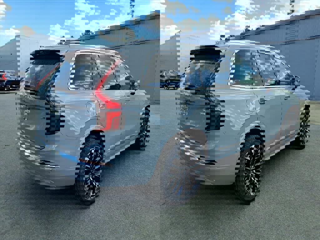 New 2026 Volvo XC90 T8 Ultra w/ Protection Package Premier image 3