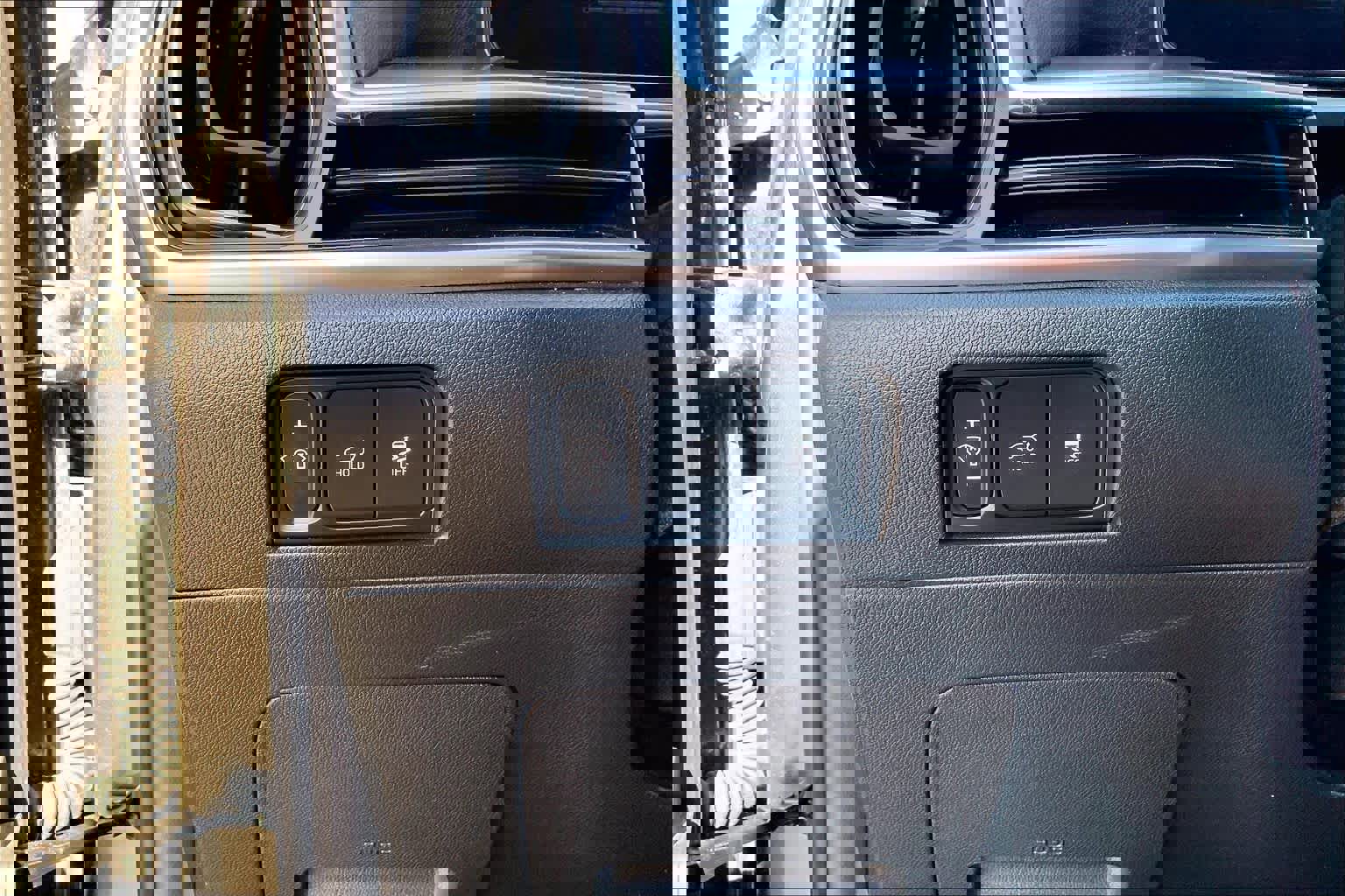 Used 2025 Kia Sorento EX FWD image 36