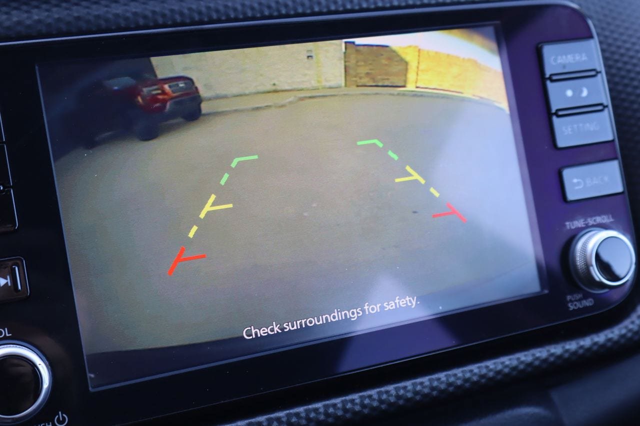 Used 2022 Nissan Kicks SV w/ Interior Electronics Package FWD image 7