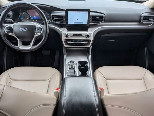 Used 2022 Ford Explorer XLT w/ Equipment Group 202A image 28