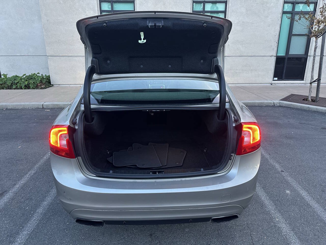 Used 2014 Volvo S60 T5 AWD/4WD image 13