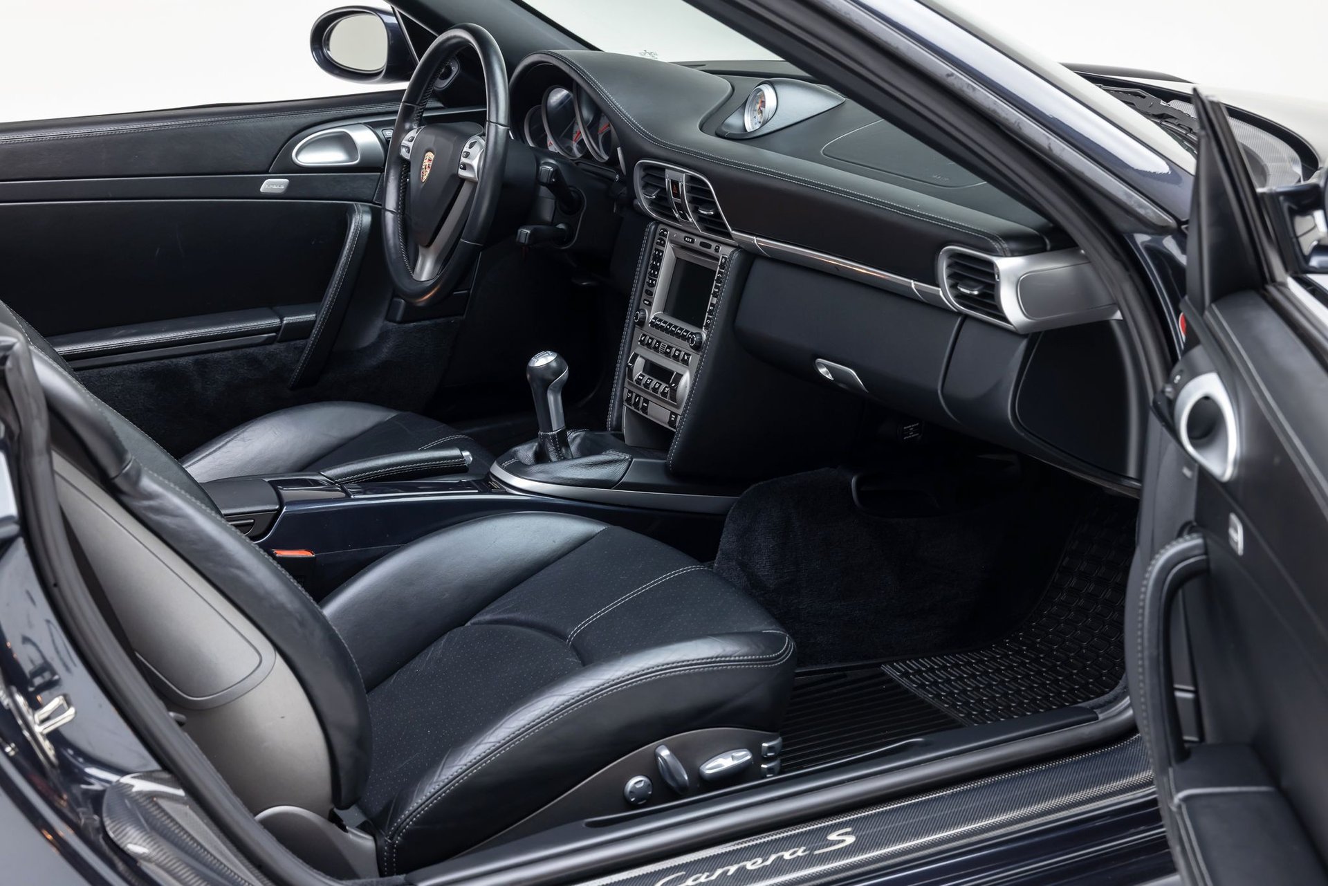 Used 2006 Porsche 911 Cabriolet image 17