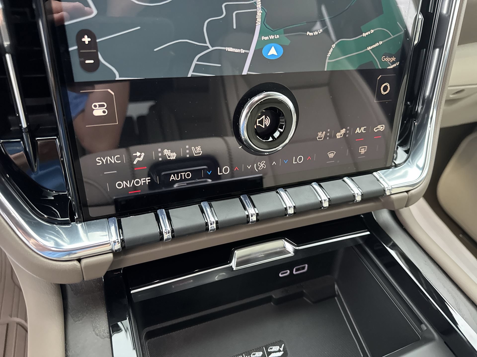 New 2026 GMC Yukon XL Denali w/ Denali Reserve Package AWD/4WD image 17