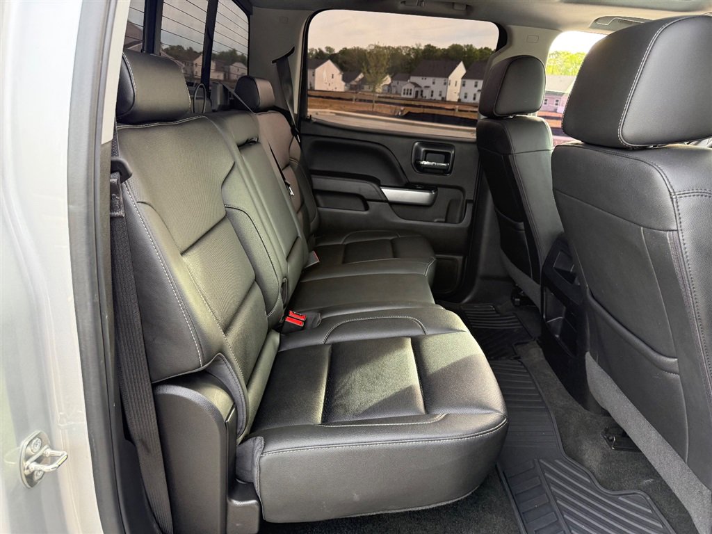 Used 2018 Chevrolet Silverado 1500 LTZ Z71 w/ Redline Edition AWD/4WD image 30