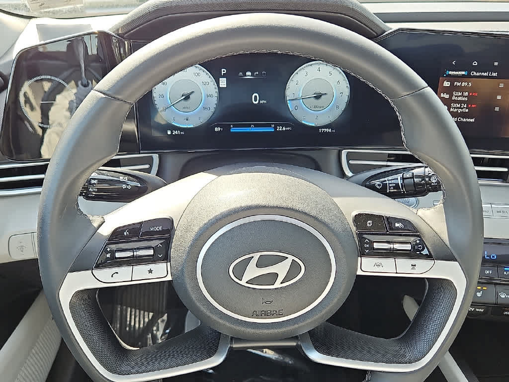 Used 2024 Hyundai Elantra Limited FWD image 19
